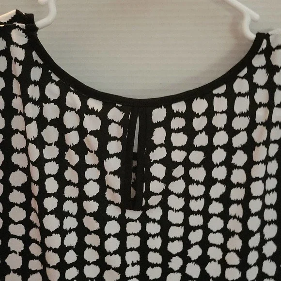 Susan Graver 1X Black & White Tank - Picture 3 of 7